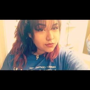 Meet your Posher, Elizabeth